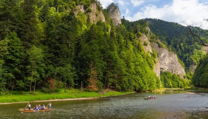 Spływ Dunajcem – sposób na poznanie uroku gór